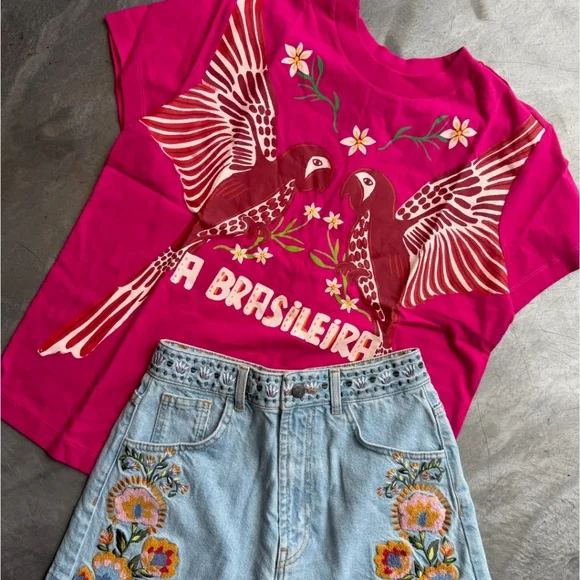 FARM Rio Pink Parrots A BRASILEIRA Cotton Graphic Tee Size XS - Picture 3 of 8